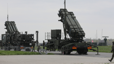 MEDIJI: SAD će preusmeriti sisteme „patriot“ namenjene Evropi za isporuke Ukrajini