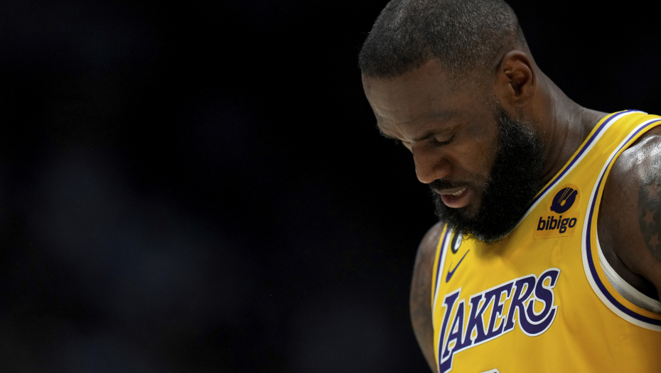 AMERIKANAC SE OBRATIO NAVIJAČIMA Poznato koliko je ozbiljna povreda Lebrona Džejmsa