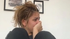 MAJKA JE OSTAVILA, BABA JE MUČILA I KLELA Bolna ispovest Sanje Kanazir nikog ne ostavlja ravnodušnim, " tri puta završavala na psihijatriji", a sad ima poruku za sve