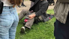 POČELA PIJANKA! Pijani opozicionari loču alkohol, užasne scene iz centra Beograda!