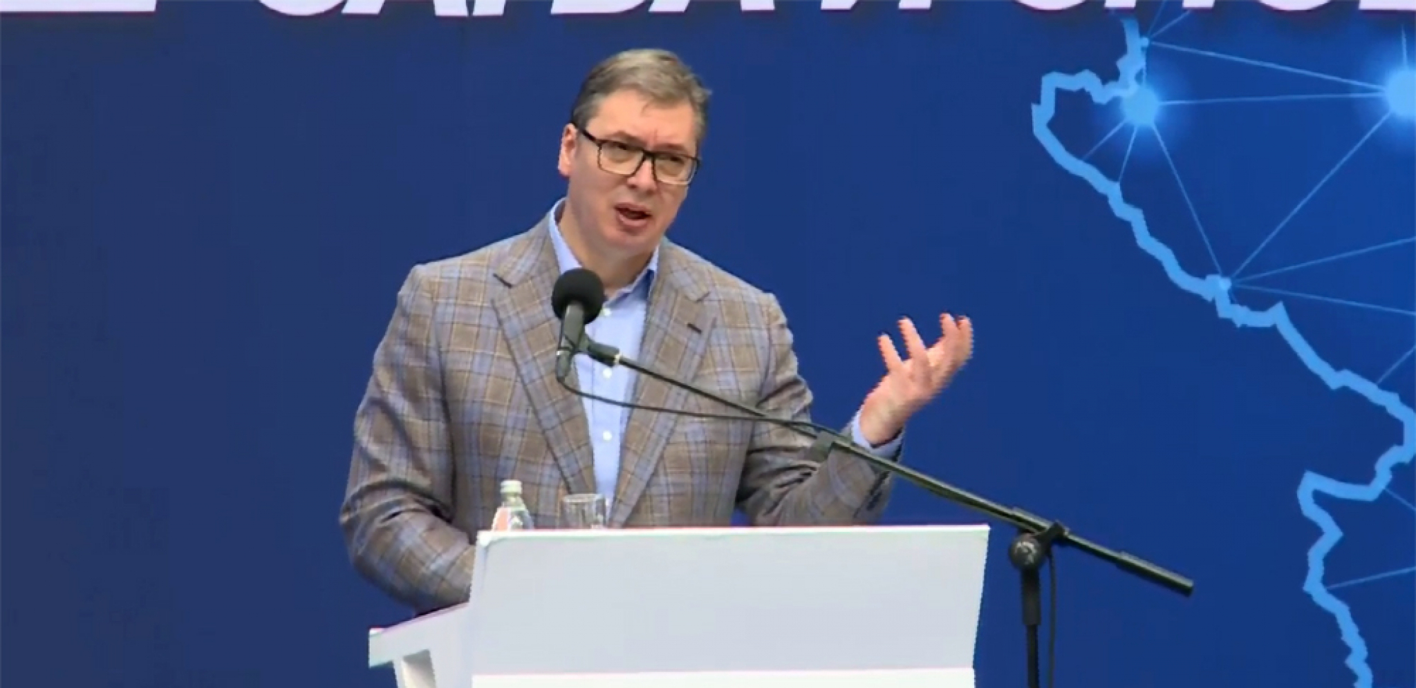 VUČIĆ POZIVA GRAĐANE NA VELIKI SKUP SRBIJA NADE Predsednik istakao šta ga čini posebno srećnim