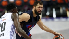 KRALJ JE NEUNIŠTIV I IDE PO NOVU KRUNU Real se ponovo vratio iz minusa, srušio Barselonu i zakazao finale sa Olimpijakosom