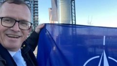 TRAŽI PROLIVANJE SRPSKE KRVI! Najveći NATO i kosovski lobista podržao haos opozicije!