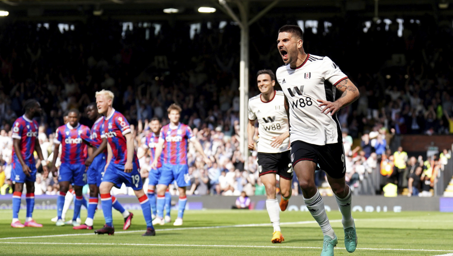 NESTVARNA SITUACIJA U PREMIJER LIGI Mitrović igrao bez broja i prezimena na dresu, a ovo je razlog (FOTO)