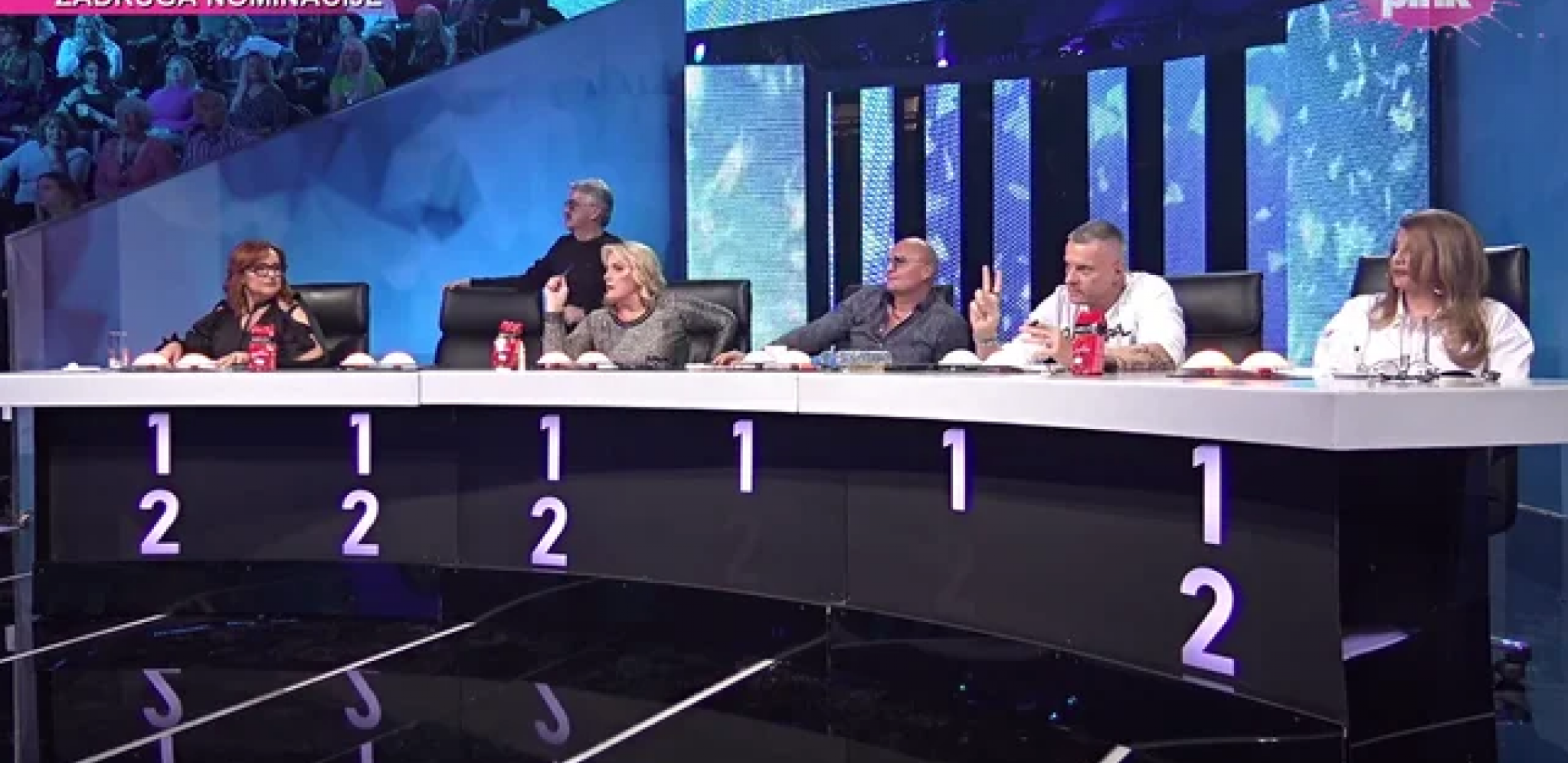 ČLAN ŽIRIJA SLOMLJEN ZBOG SMRTI KOLEGINICINOG MUŽA! Pevač se potpuno slomio, nije mogao da dođe sebi