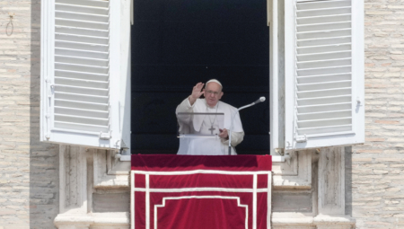 VATIKAN SAOPŠTIO Papin mirovni izaslanik ove nedelje u Moskvi