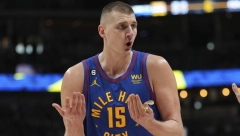 NE MOŽE SVE SAM Jokić blistao, ali nije mogao da "preživi" Majemijevu kišu trojki