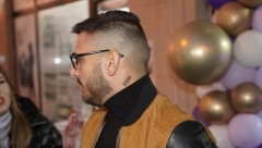 ISPLIVALA UZNEMIRUJUĆA FOTKA DARKA LAZIĆA Pevač sav u zavojima, a jedna stvar tera suze na oči (FOTO)