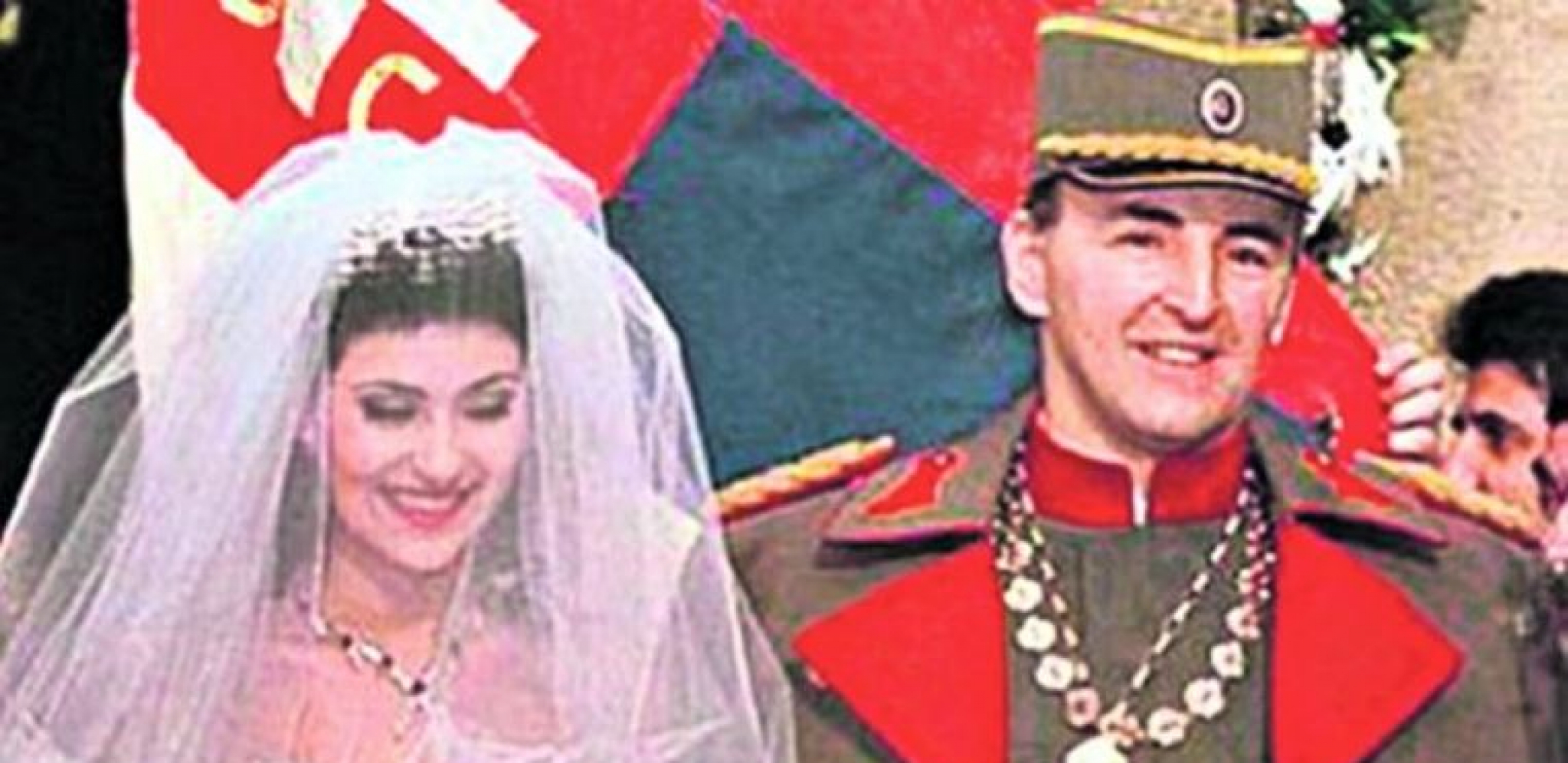 OTKRIVENO ŠTA JE ARKANOVA MAJKA POKLONILA CECI! Sve se desilo na njihovom venčanju, svekrvine reči nikada neće zaboraviti!