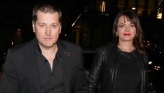 FOTKE SA VENČANJA ACE PEJOVIĆA KOJE NIKADA NISTE VIDELI Mladenci u neobičnim stajlinzima, a o venčanici svi pričaju! (FOTO)