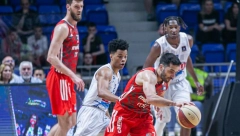 ZVEZDA PONOVO PONIZILA BUDUĆNOST Crveno-beli se u velikom stilu plasirali u finale