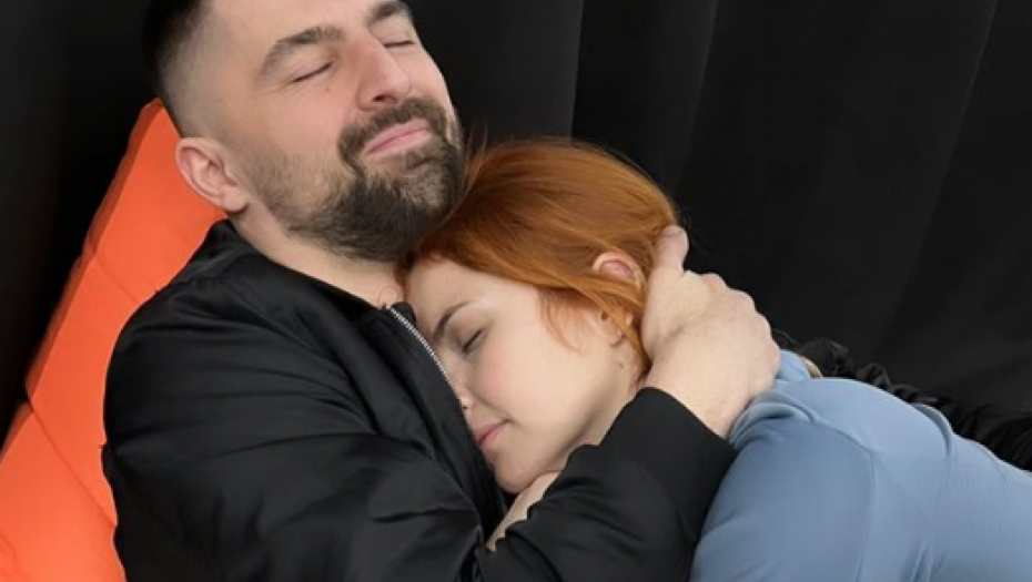 POTRESNO OBRAĆANJE VERENICE NAŠEG JUTJUBERA KOJI JE PRONAĐEN MRTAV Uputila reči koje kidaju dušu, a onda priznala jednu stvar! (FOTO)