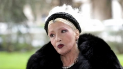 POBEGLA IZ BOLNICE, A SADA ŠOKIRALA FOTKOM Slađana Milošević skroz neprepoznatljiva, pevačica drastično smršala (FOTO)