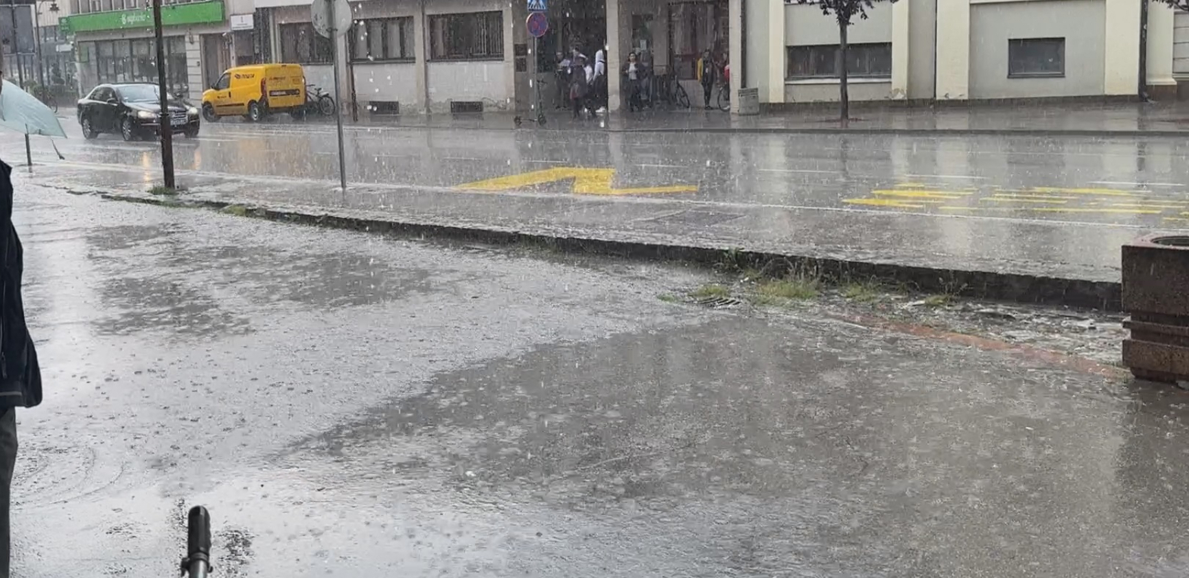 ŽESTOKA BORBA PROTIV NEVREMENA Ispaljene protivgradne rakete u ovom mestu u Srbiji (FOTO)