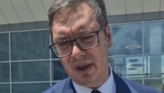 VUČIĆ OBIŠAO POVREĐENE U MASAKRU NA VRAČARU I U MLADENOVCU "Molim se za njih" (VIDEO)