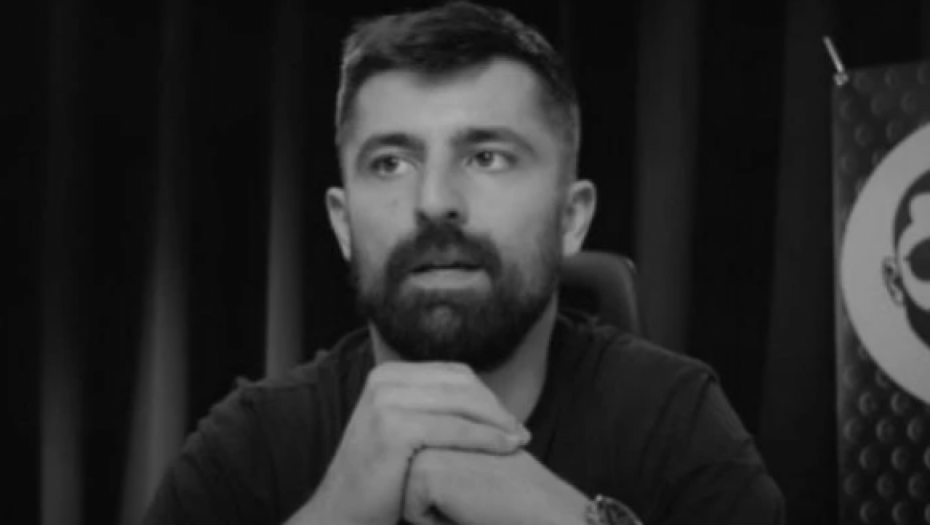 PSIHOLOG OTKRIO DETALJE KOJI LEDE KRV U ŽILAMA U VEZI POKOJNOG JUTJUBERA Evo šta je skrivao, sve je slutilo na tragediju!
