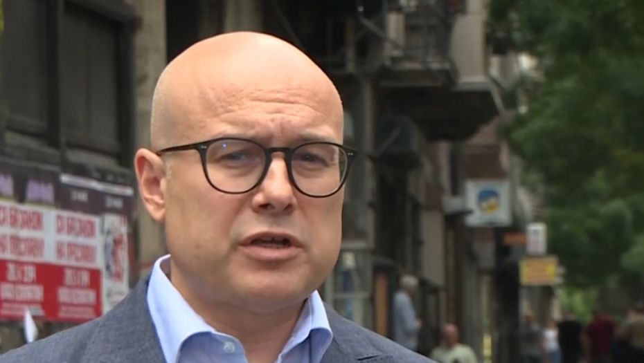 "SRAM VAS SVE BILO" Oglasio se Vučević zbog karikature kojom je Vučić predstavljen kao Hitler