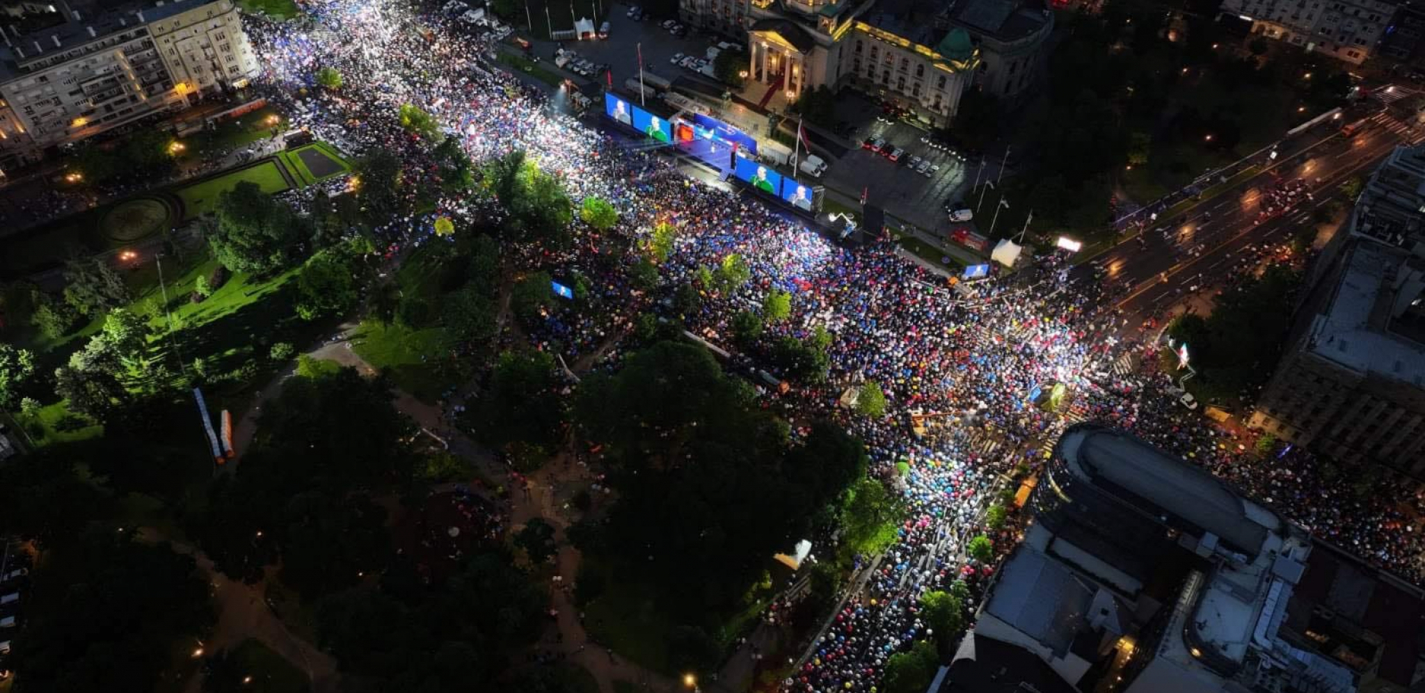 SRBIJA ZNA DA PRONAĐE JEDNISTVO! Predsednik Vučić poslao važnu poruku nakon skupa Srbija nade (FOTO)