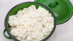 EVO ZAŠTO VAM SE MLADI SIR BRZO POKVARI Pre nego što ga stavite u frižider, morate da uradite jednu stvar