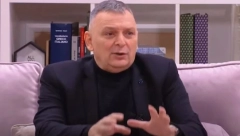 VLASNIKU NAJVEĆEG HITA NA ESTRADI IZGORELA KUĆA! Pevač sa knedlom u grlu priča o tragediji, pa otkriva detalje nemilog događaja