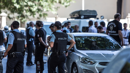 HOROR U OMILJENOM LETOVALIŠTU SRBA Jedna osoba ubijena, među povređenima i maloletno lice