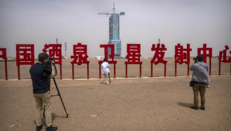 NOVA SVEMIRSKA TRKA Kina planira da pošalje astronaute na Mesec