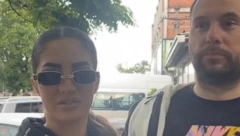 "SVOJU MAJKU NIJE VIDELA, A SA ZVEZDANOVOM SE GRLI I LJUBI" Nakon susreta Anđele i Slavice, društvene mreže su preplavljene osudama zbog ovog njenog poteza!