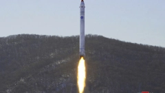 "TRČITE U SKLONIŠTA" Panika u Japanu, teraju ljude da beže, u Severnoj Koreji umiru od smeha