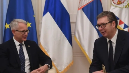 ZAHVALIO SAM LAHDEVIRTI NA POSVEĆENOM DIPLOMATSKOM RADU Predsednik Vučić primio u oproštajnu posetu ambasadora Finske