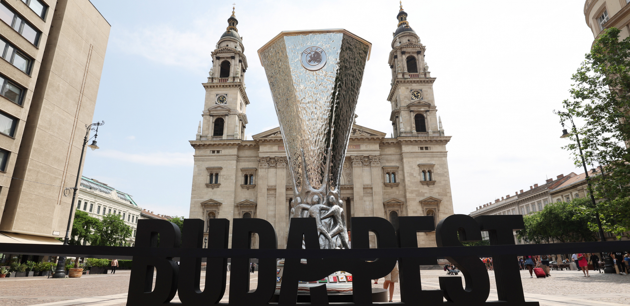 ZA KOGA NAVIJA SRBIJA? Četvorica naših večeras za jedan trofej i 8,6 miliona evra!