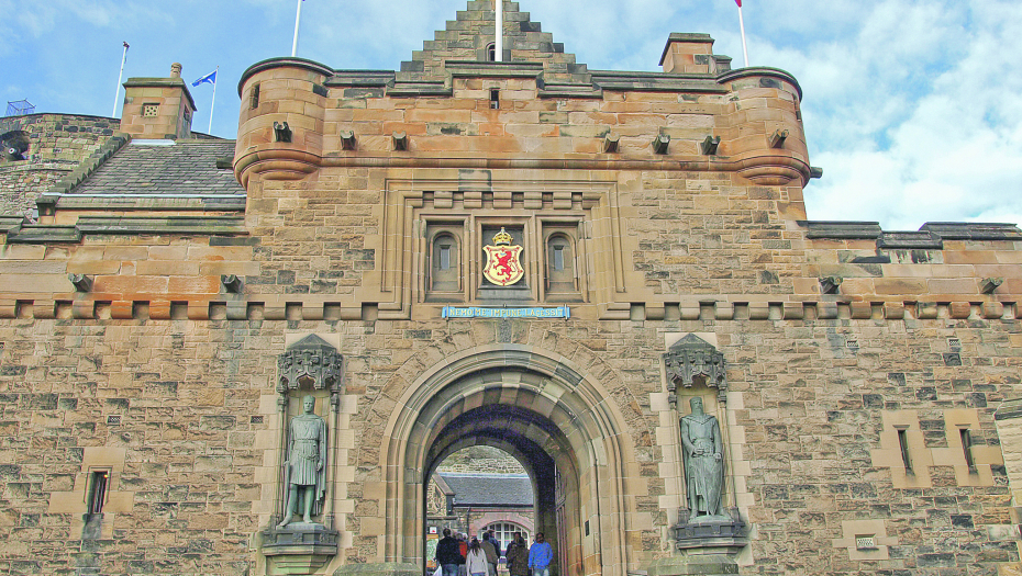 EDINBURŠKI ZAMAK Kolevka škotskih vladara