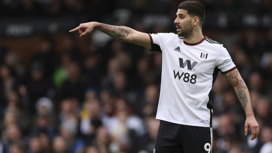 SRBIN PRVA ZVEZDA U LONDONU Fulam predstavio novi dres, Mitrović u centru pažnje (FOTO)