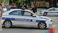 PUCNJAVA U MAJDANPEKU Policija pronašla telo i pušku, opkoljena porodična kuća