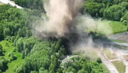 SNAŽNA EKSPLOZIJA NA GRANICI Detonacije odjekuju blizu "tri sestre" (VIDEO)