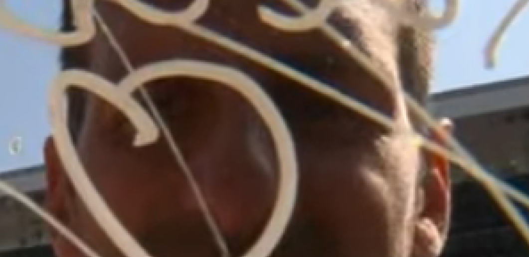 PORUKA JE ISTA Evo šta je sada Novak Đoković napisao na kameri