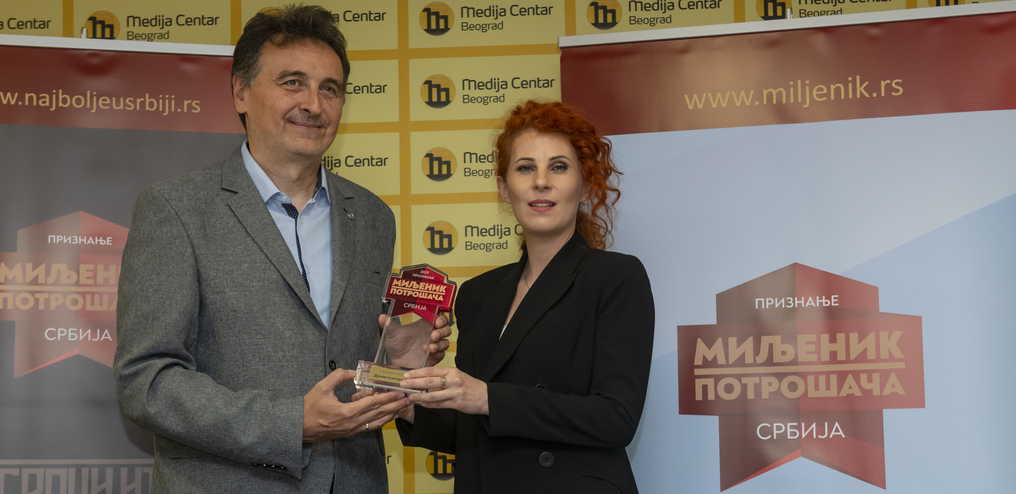 „Miljenik potrošača“ najlepši rođendanski dar „Dunav osiguranju“