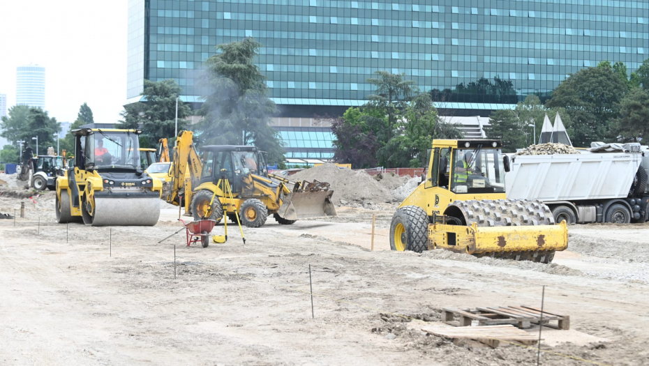 GRADONAČELNIK ŠAPIĆ: Produžetak Bulevara Zorana Đinđića deo projekta „Mali metro” (FOTO)