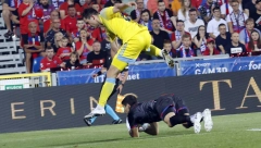 ZVEZDA PRONAŠLA GOLMANA? Reprezentativac Srbije se oglasio i poručio: Došao bih na "Marakanu"