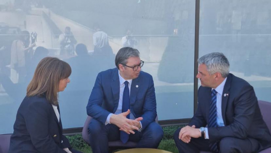 VUČIĆ SA SVETSKIM I LIDERIMA IZ REGIONA Brojni razgovori za dobro Srbije na Samitu Evropske političke zajednice