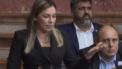 OVAKO "POŠTUJU" SKUPŠTINU Marija Lukić sramno odgovorila Nebojši Bakarecu! (VIDEO)