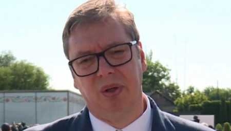 VUČIĆ  NA TV PRVA Predsednik Srbije gost emisije "Jutro"