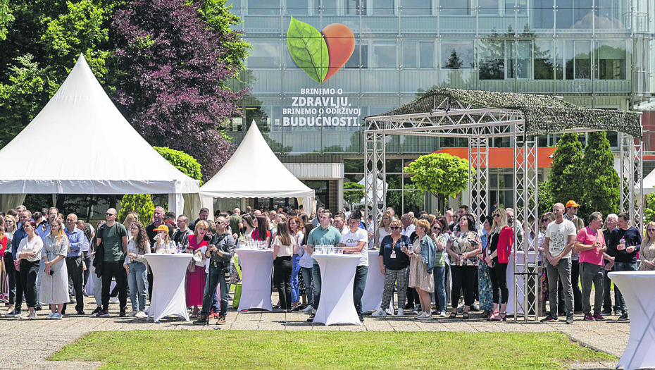 ULAŽEMO U LJUDE, PROCESE, INOVACIJE U PROIZVODNJI... Hemofarm novim rekordima obeležio 63 godine poslovanja