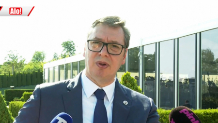 VUČIĆ SUTRA NA BEOGRADSKOM AERODROMU Prisustvuje ceremoniji puštanja u rad nove piste