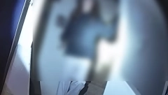 JEZIV SNIMAK HAPŠENJA DEVOJČICE KOJA JE UBILA SVOG BRATA Bila sam "opčinjena "demonima" (VIDEO)