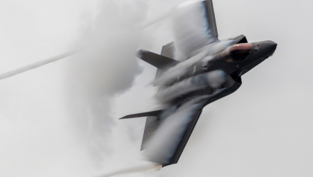 IRANSKI S-400 PROTIV IZRAELSKOG F-35 Naoružanje se gomila na Bliskom istoku