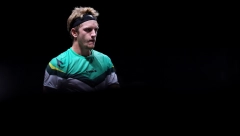 OTAC BOKSER, IDOL FEDERER, A TRENIRA SA NOVAKOM Ko je Davidovič Fokina, naredni rival Novaka Đokovića i zašto nosi dve različite čarape?