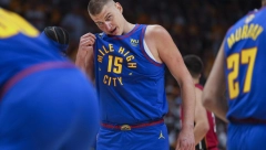 KAD NE POGAĐA, ONDA PROSIPA MAGIJU Pogledajte kako je Jokić sjajnim potezima podigao publiku na noge (VIDEO)