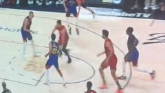 NEMA ŠALE SA DŽOKEROM Jokić zaustavio Jovića da postigne koš, a sve je već bilo rešeno (VIDEO)