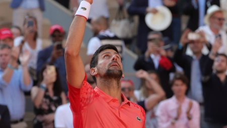 ĐOKOVIĆ SE OGLASIO VEČE PRED FINALE Novak se obratio novoj nadi svetskog tenisa i najboljoj na svetu
