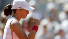 SUROVA IG(R)A Najbolja na svetu ponizila rivalku